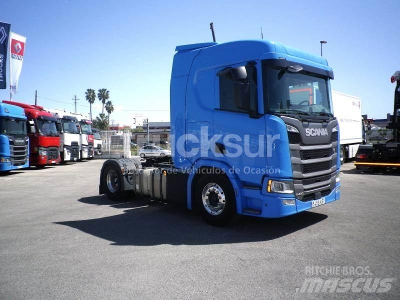 Scania R450 Vetopöytäautot