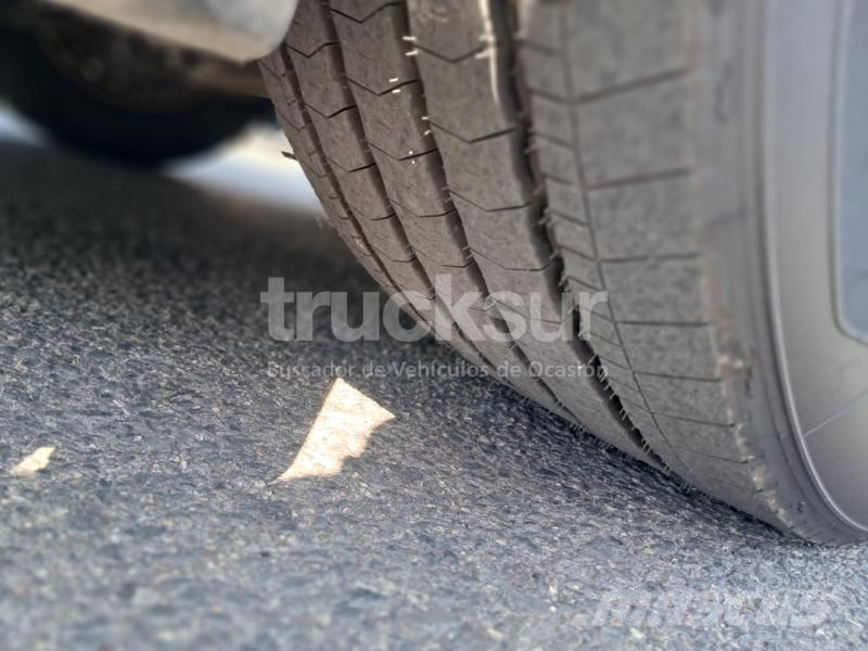 Scania R450 Vetopöytäautot