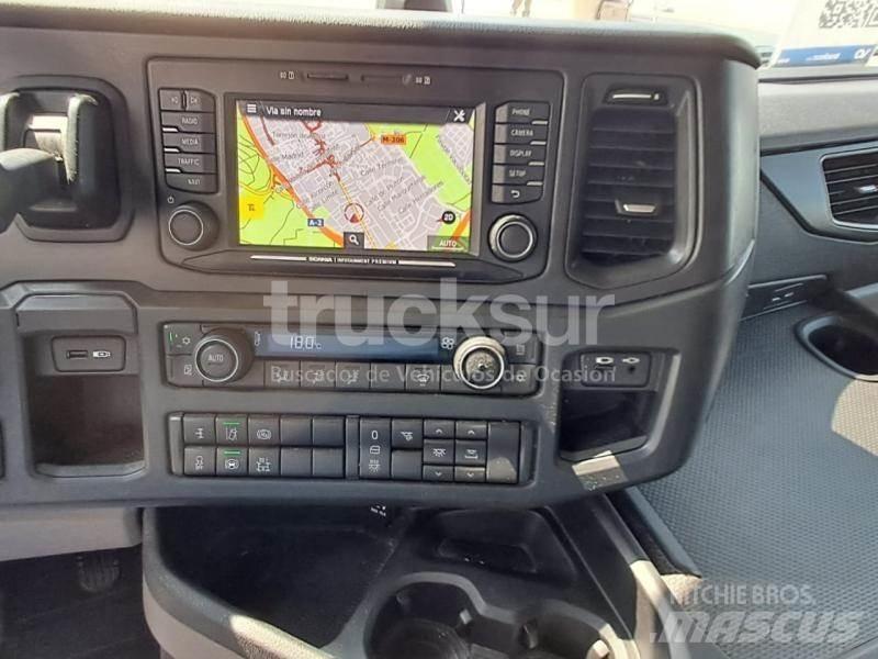 Scania R460 Vetopöytäautot