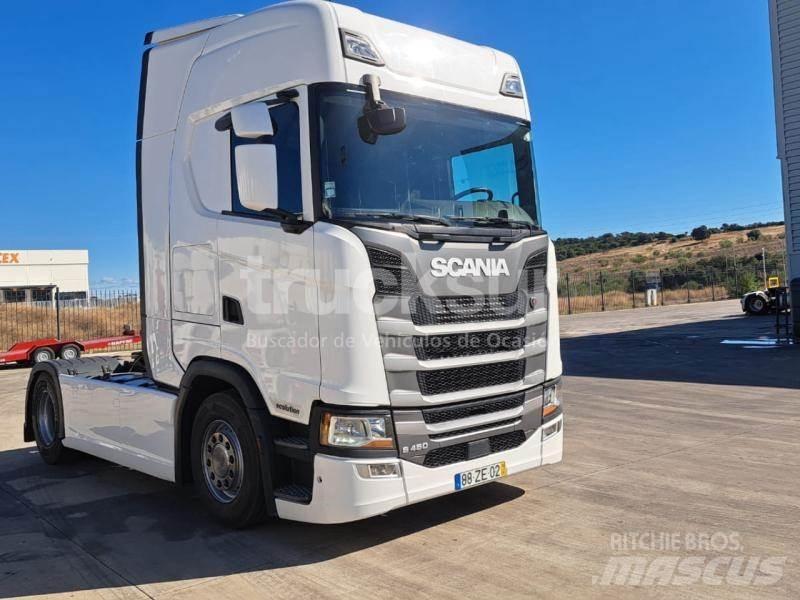 Scania S450 Vetopöytäautot