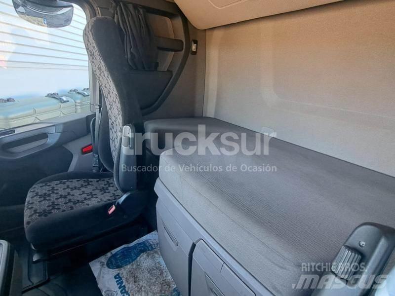 Scania S450 Vetopöytäautot