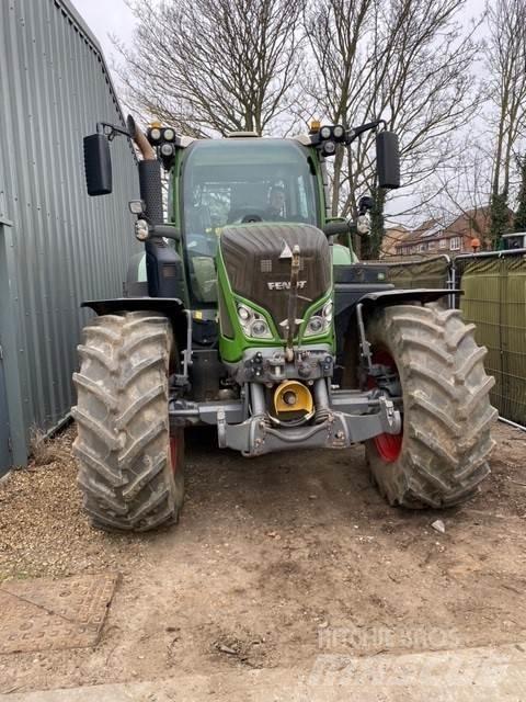 Fendt 724 DEMO Traktorit