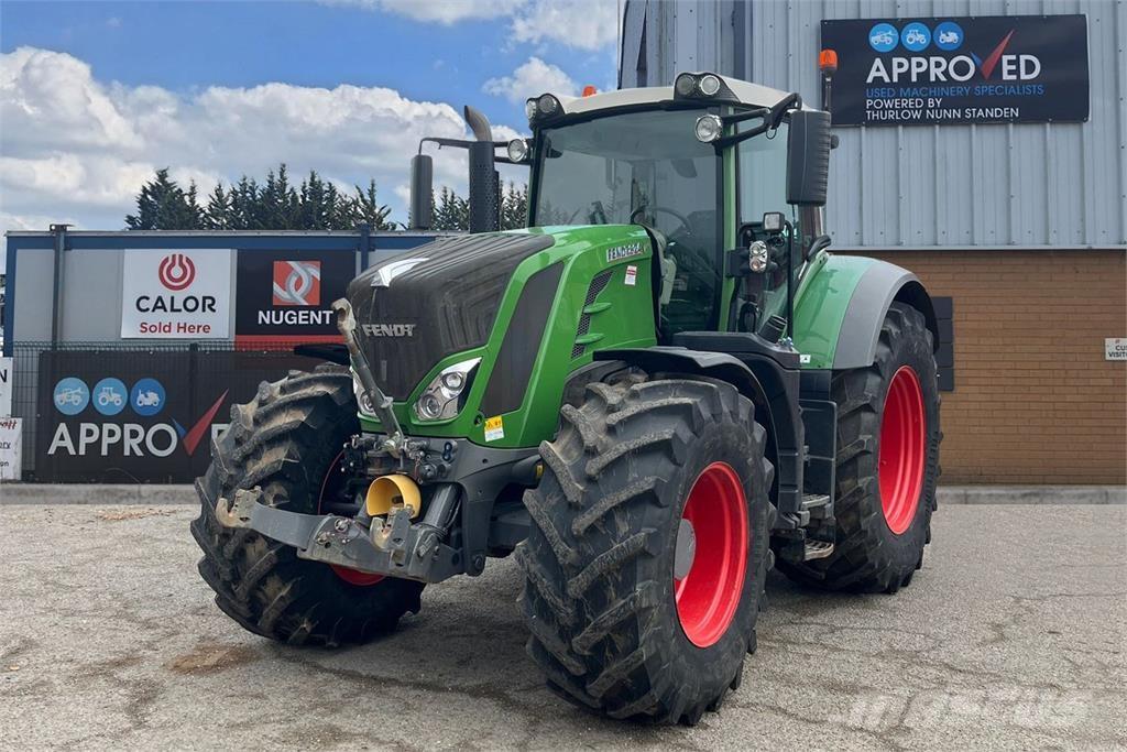 Fendt 824 Traktorit