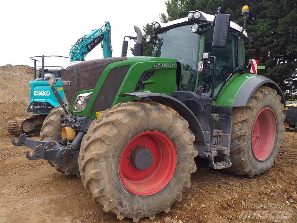 Fendt 828 VARIO Traktorit