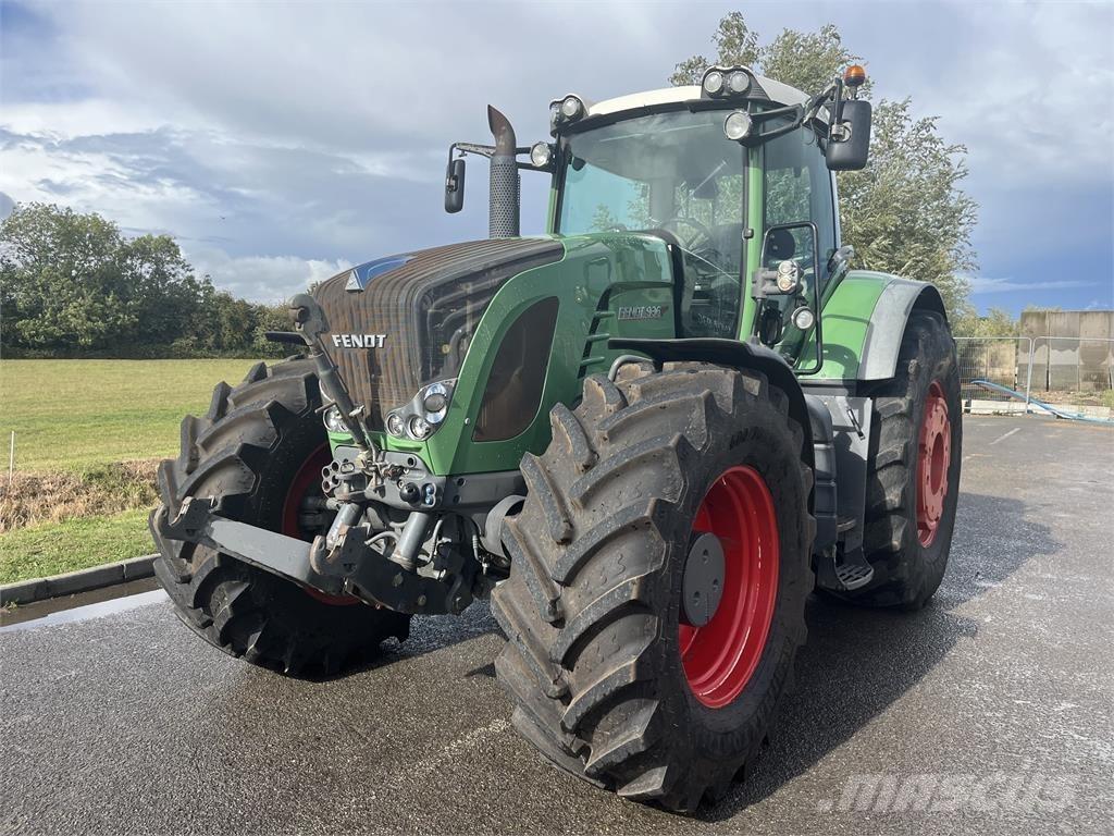 Fendt 936 PROFI Traktorit