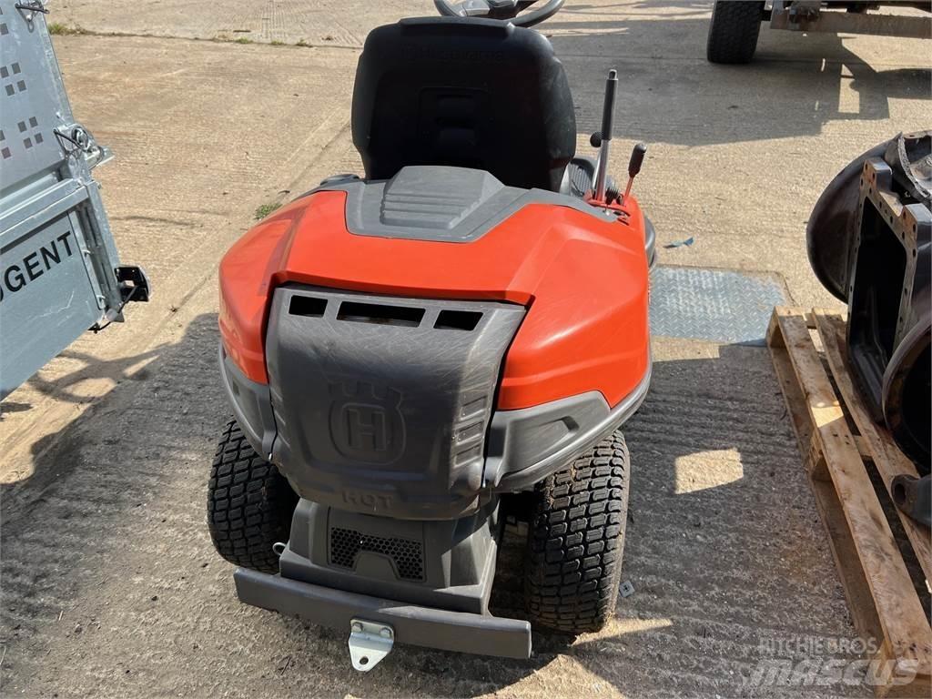 Husqvarna R216 Niittokoneet