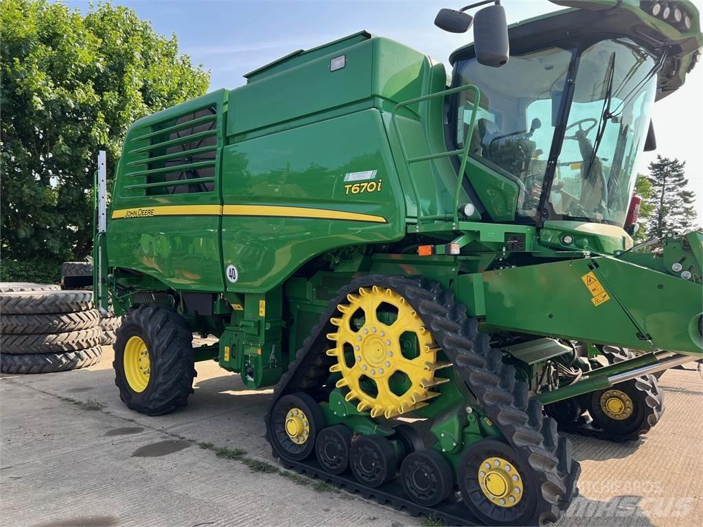 John Deere T670I Leikkuupuimurit