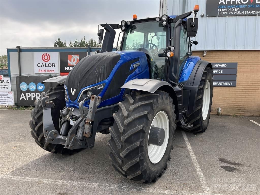 Valtra T254 Traktorit