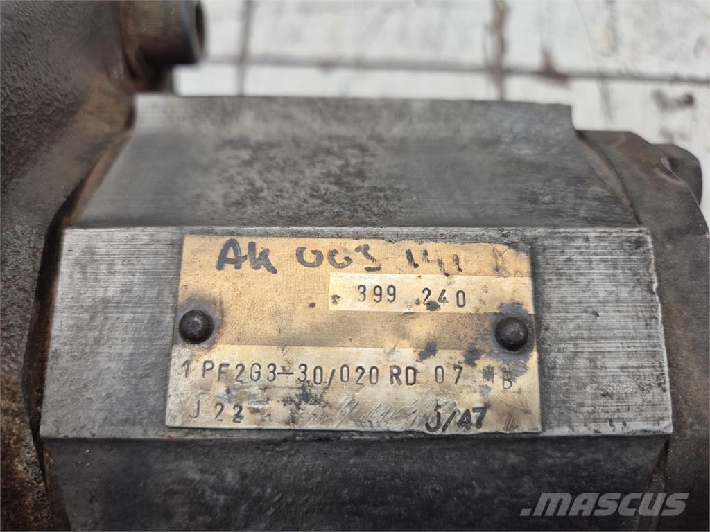  Gear pump Nosturien osat ja lisävarusteet