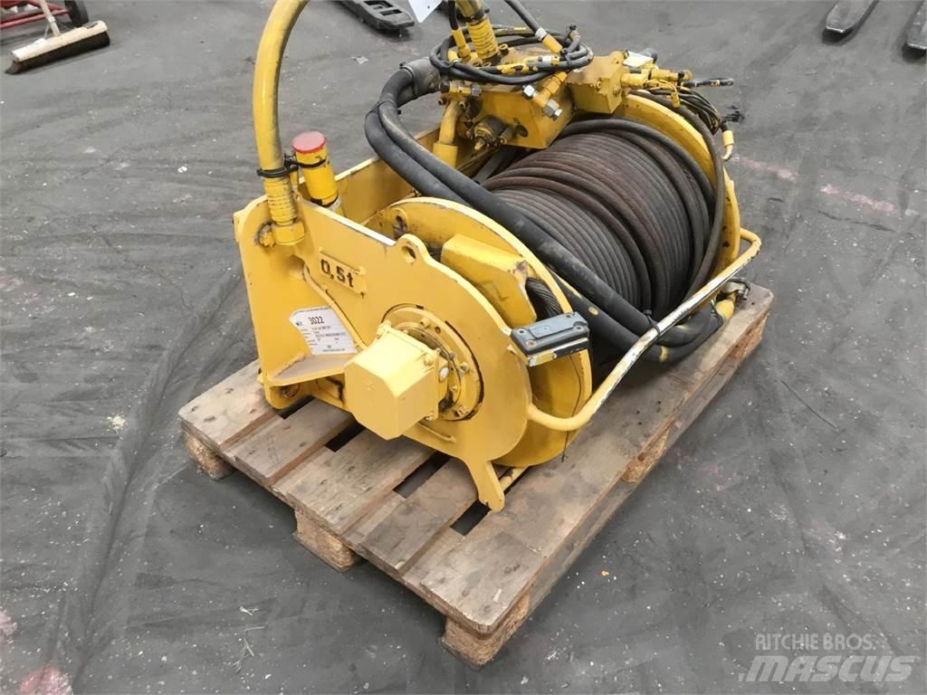 Grove GMK 3055 winch Nosturien osat ja lisävarusteet