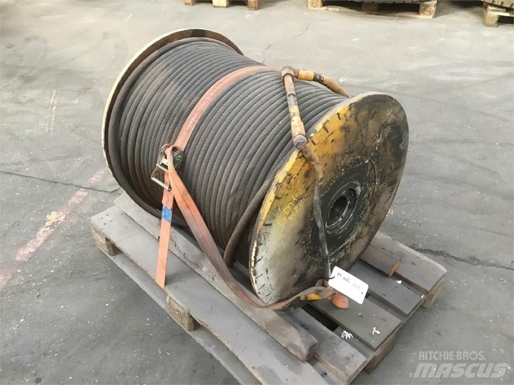 Grove GMK 5200 winch Nosturien osat ja lisävarusteet