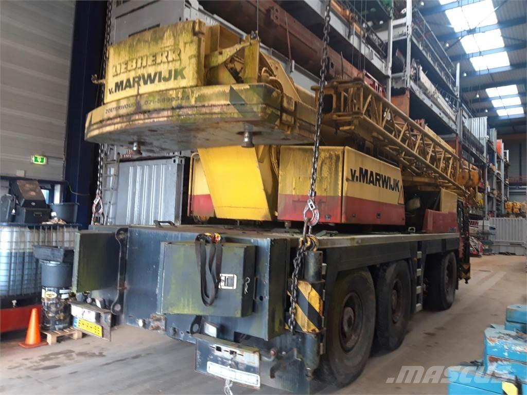 Liebherr LTM 1060-2 Mobiilinosturit