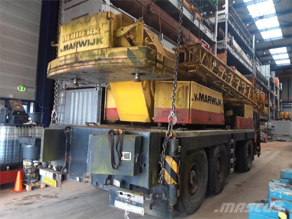 Liebherr LTM 1060-2 Mobiilinosturit