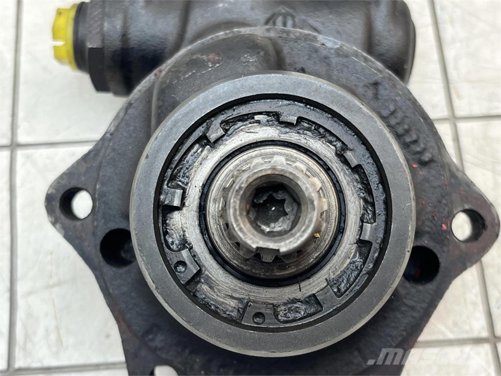 ZF steering pump Nosturien osat ja lisävarusteet