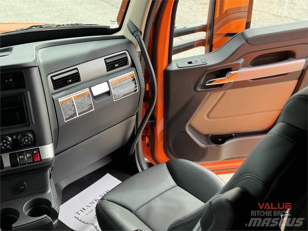 Kenworth T680 Vetopöytäautot