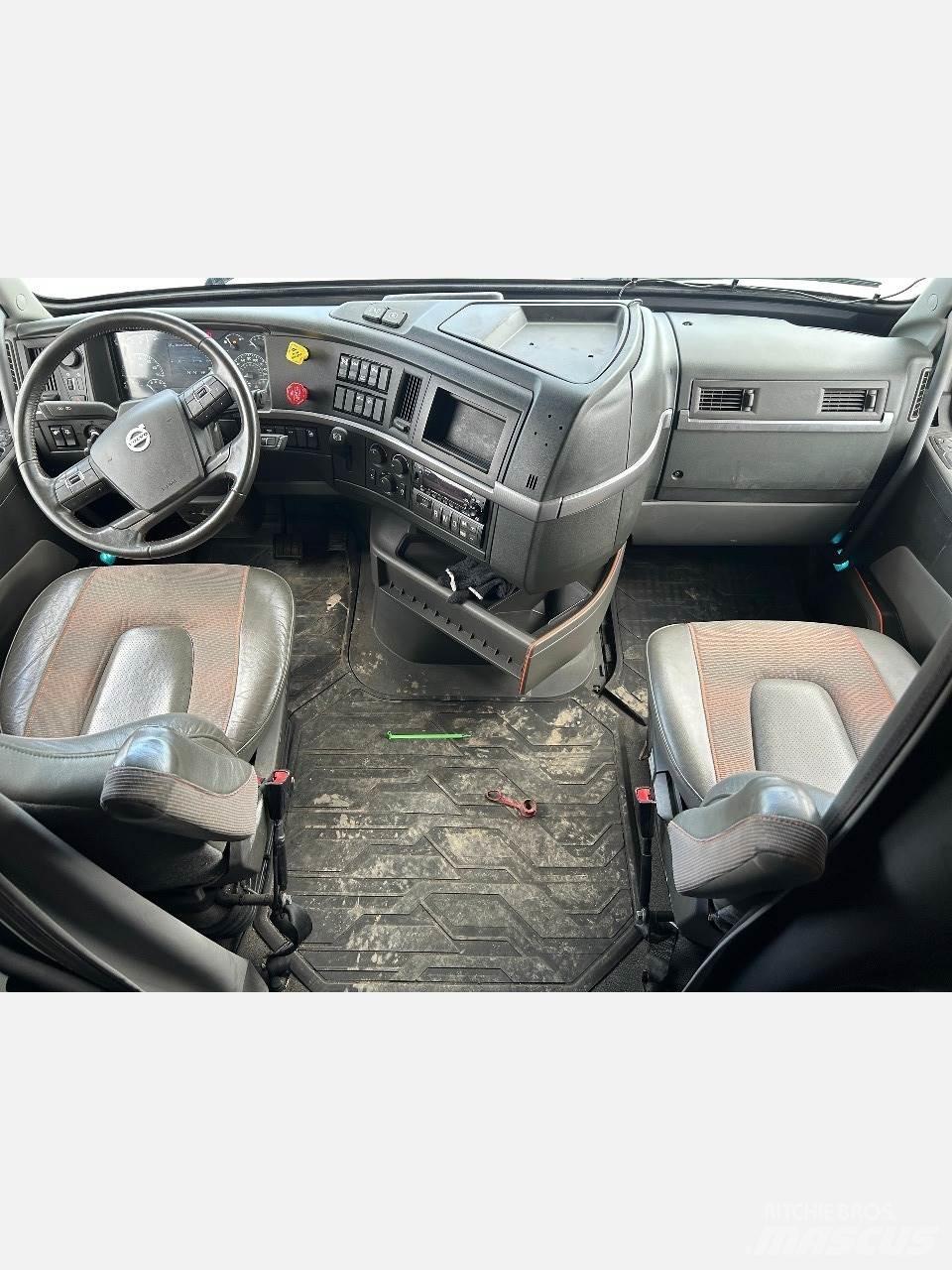 Volvo VNL Vetopöytäautot
