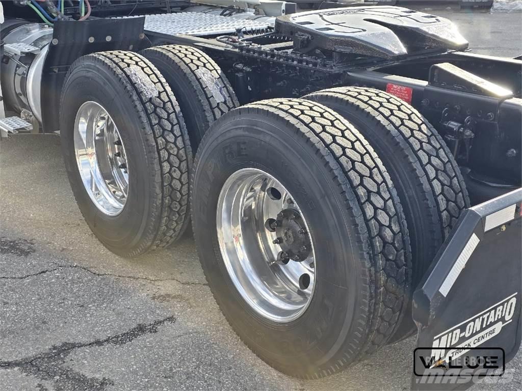 Volvo VNL760 Vetopöytäautot