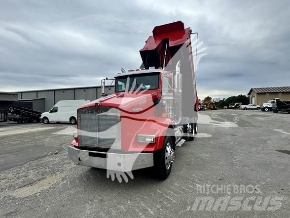 Kenworth T800 Sora- ja kippiautot