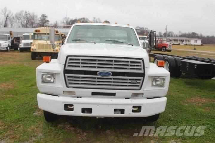 Ford F-600 Muut koneet