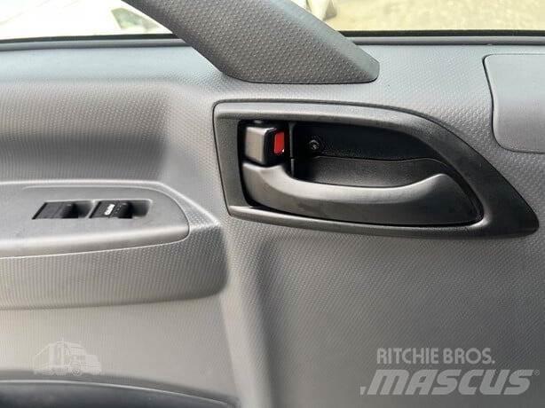 Isuzu NRR Muut koneet