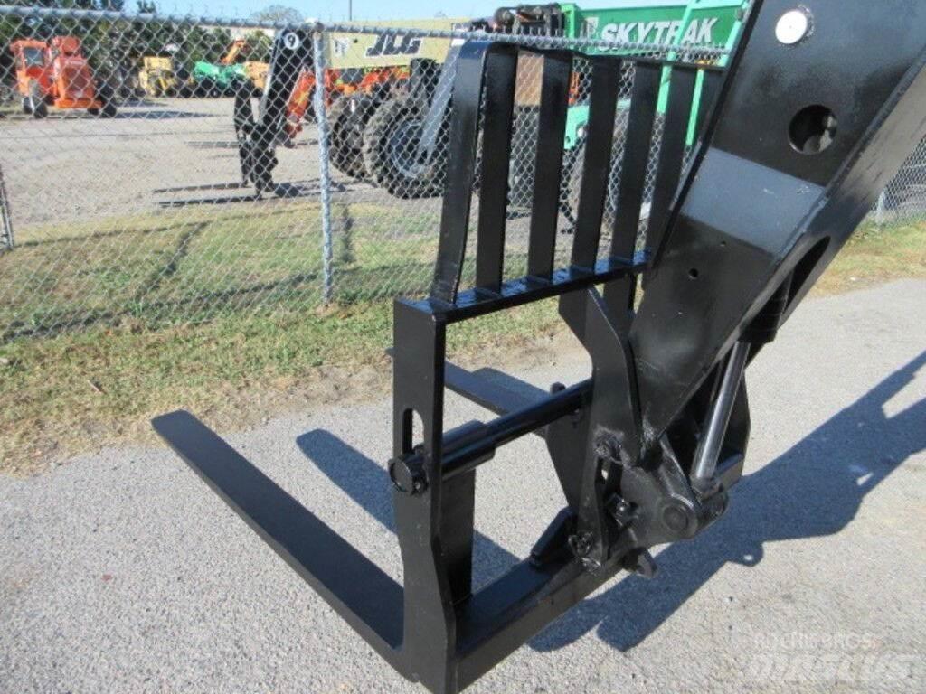 JLG G6-42A Muut koneet