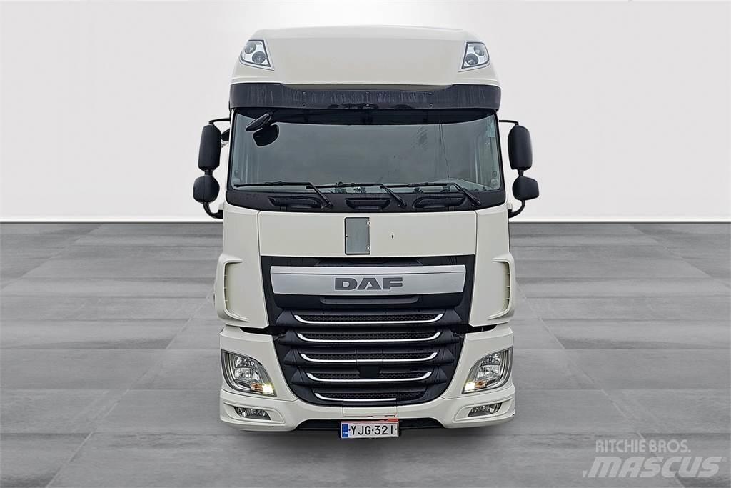 DAF XF 440 Vetopöytäautot