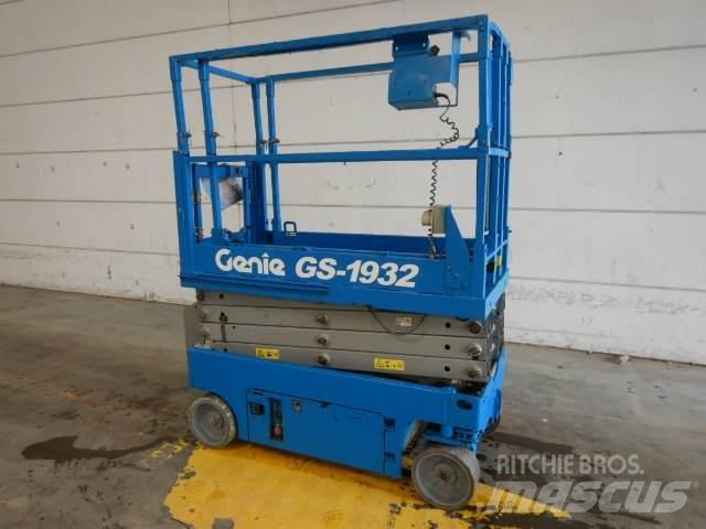 Genie GS1932 Saksilavat