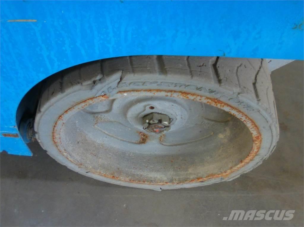 Genie GS2032 Saksilavat