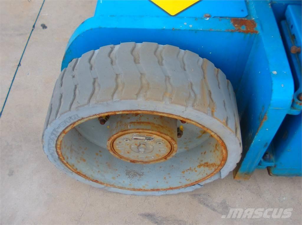 Genie Z30-20N Kuukulkijat