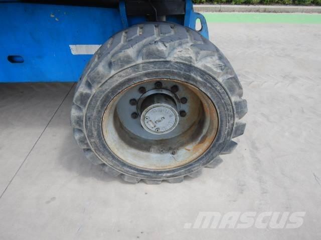 Genie Z80-60RT Kuukulkijat