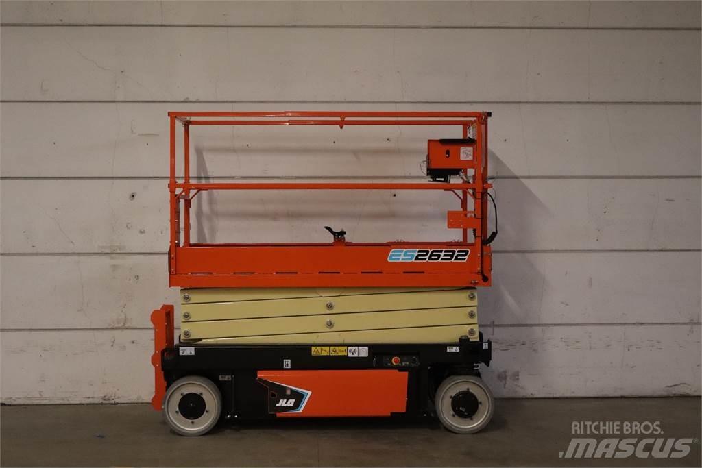 JLG 2632ES Saksilavat
