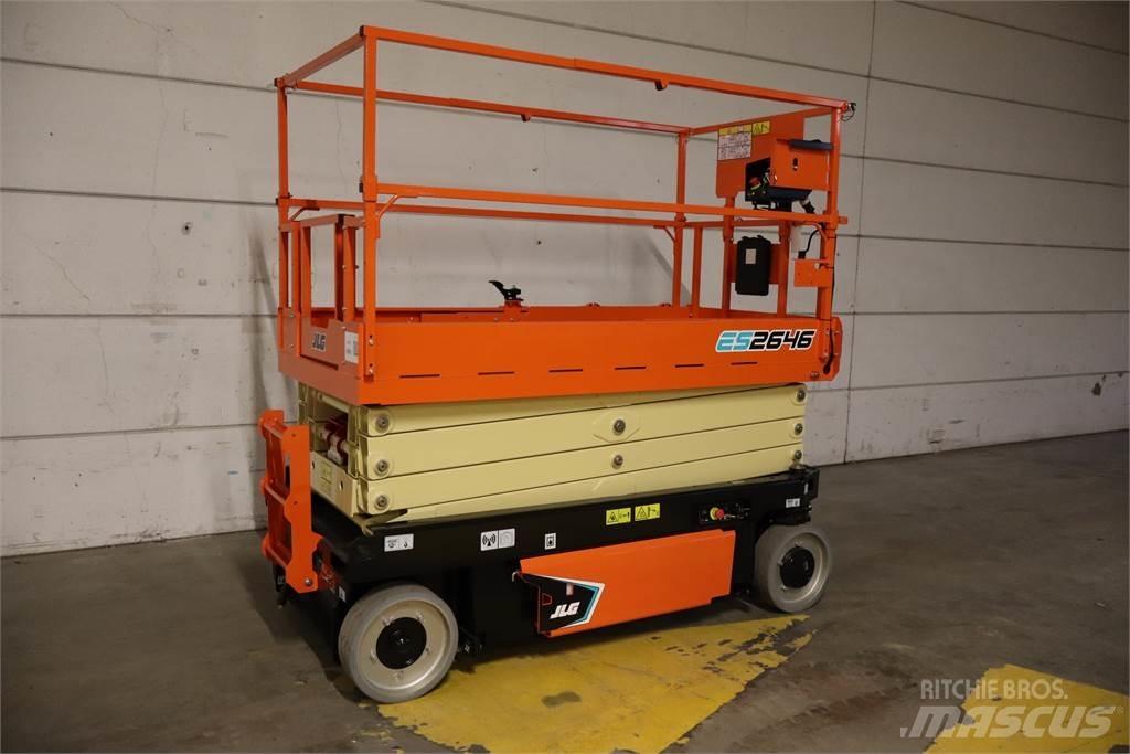 JLG 2646ES Saksilavat