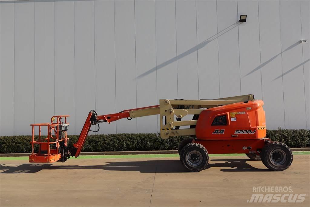 JLG 520AJ Kuukulkijat