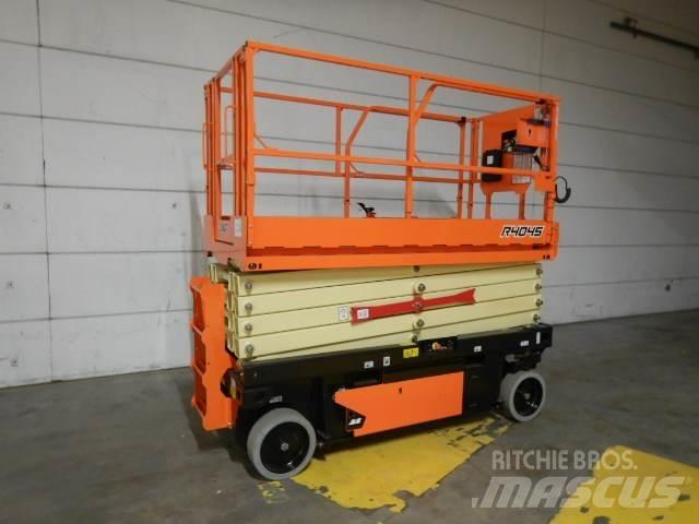 JLG R4045 Saksilavat