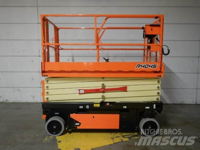 JLG R4045 Saksilavat