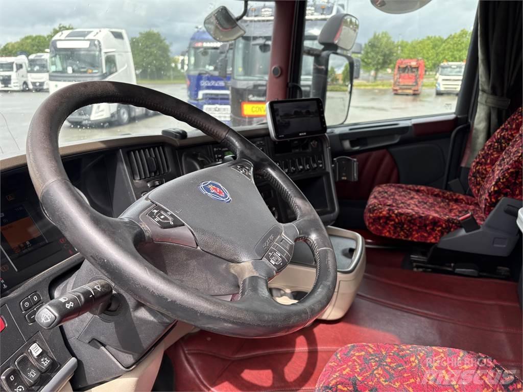 Scania R520 Vetopöytäautot