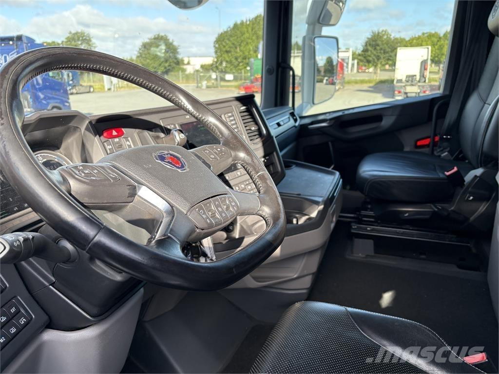 Scania S500 Vetopöytäautot