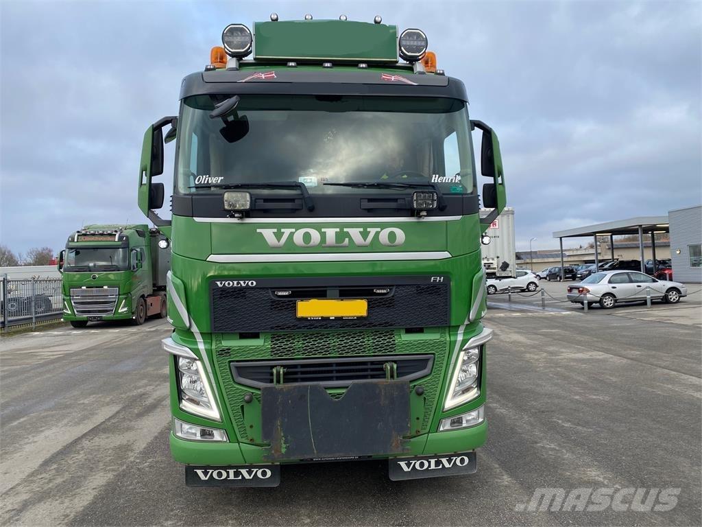 Volvo FH 8x4 Nosturiautot