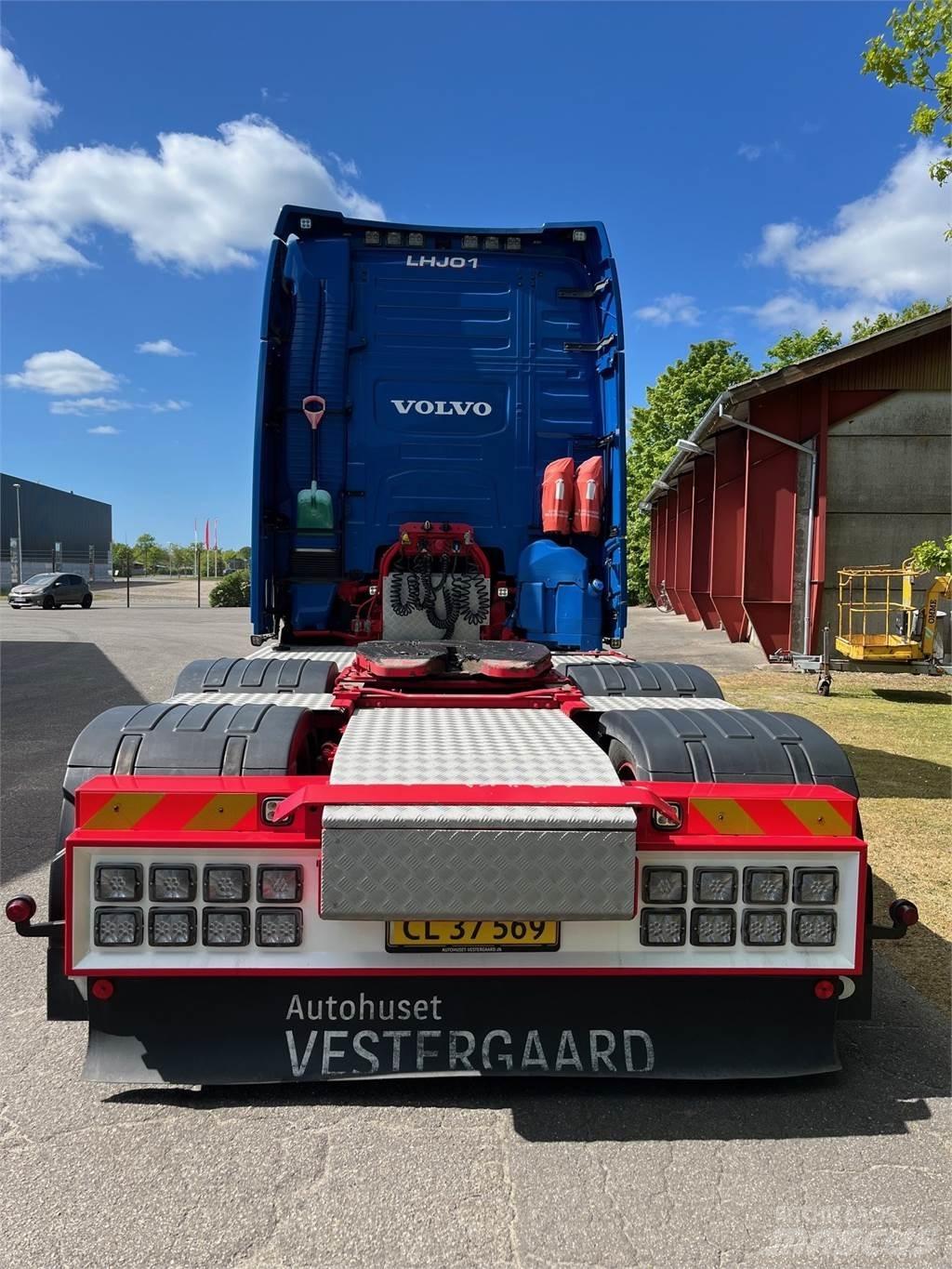 Volvo FH500 TC 6x2 Vetopöytäautot