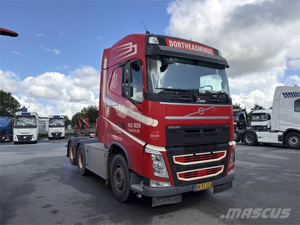 Volvo FH540 6x4 Vetopöytäautot