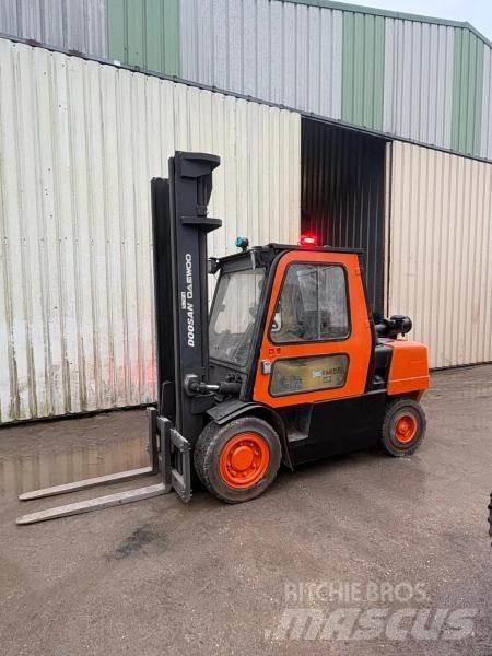 Doosan D45SC Muut haarukkatrukit