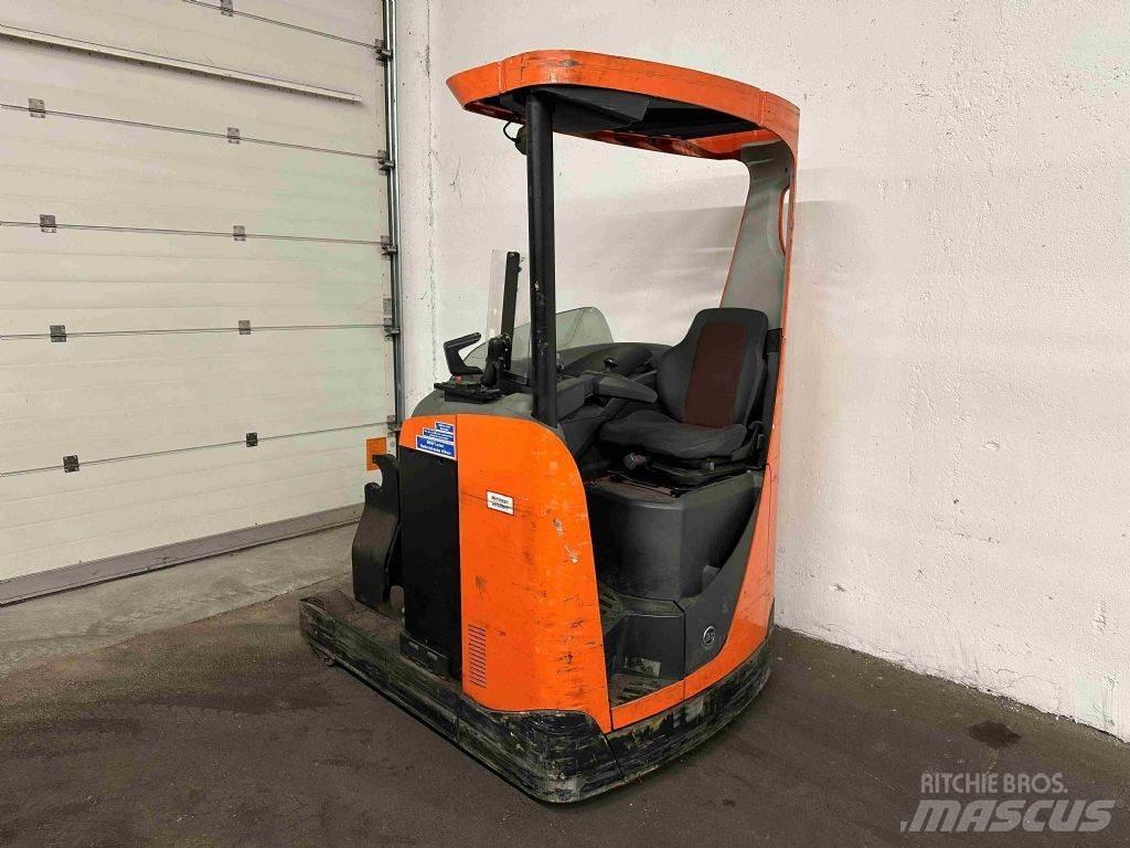BT RRE 140 - TRIPLEX 8 m Työntömastotrukit