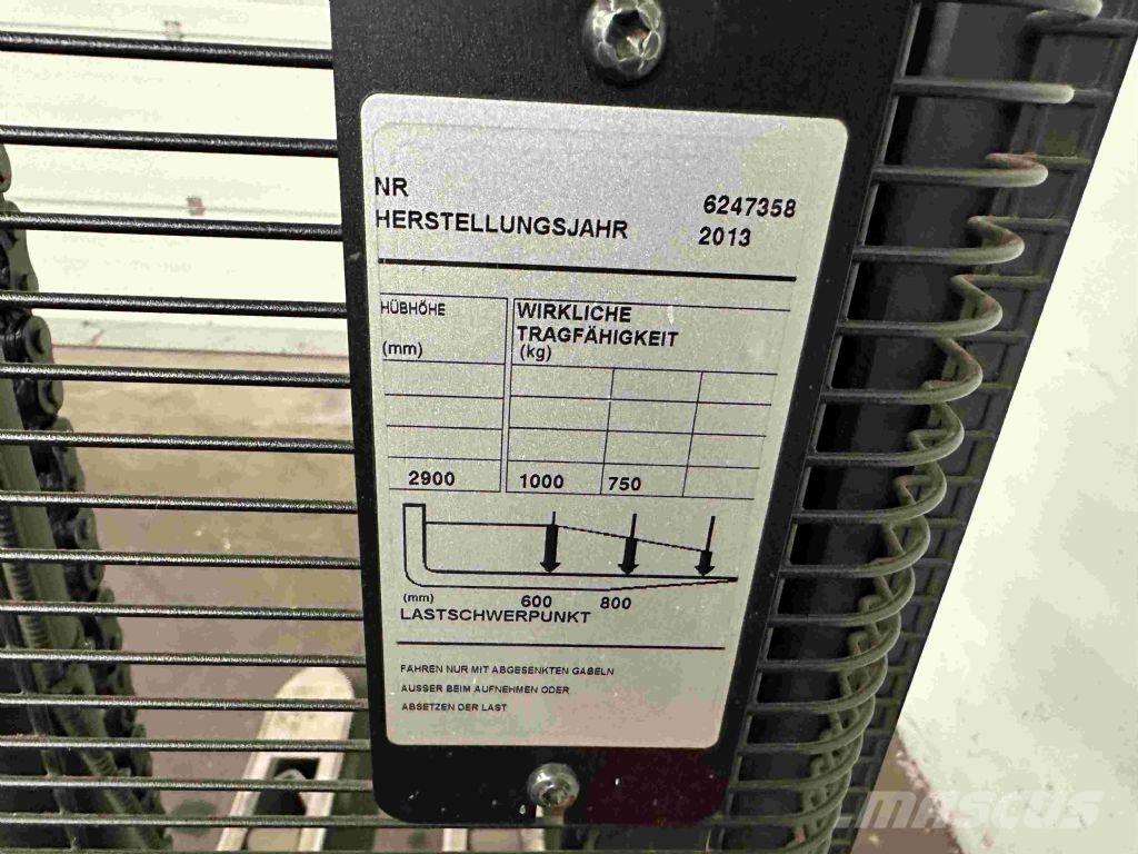BT SWE 100 Käyden ajettavat pinoamistrukit