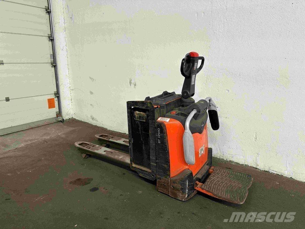 Toyota LPE 200 Lavansiirtotrukit
