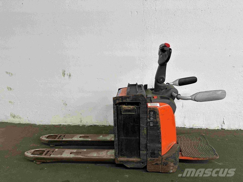 Toyota LPE 200 Lavansiirtotrukit