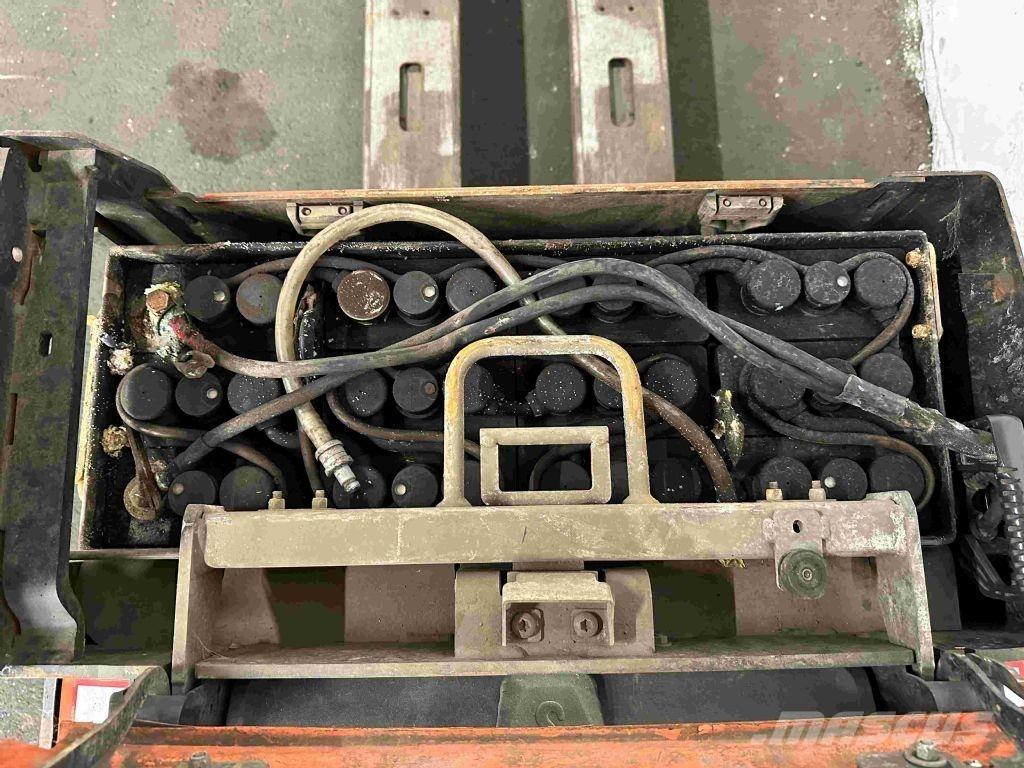 Toyota LPE 200 Lavansiirtotrukit