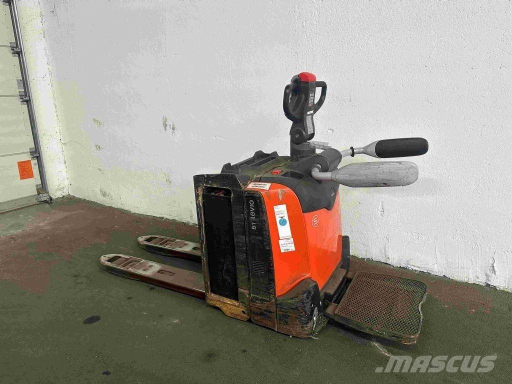 Toyota LPE 200 Lavansiirtotrukit