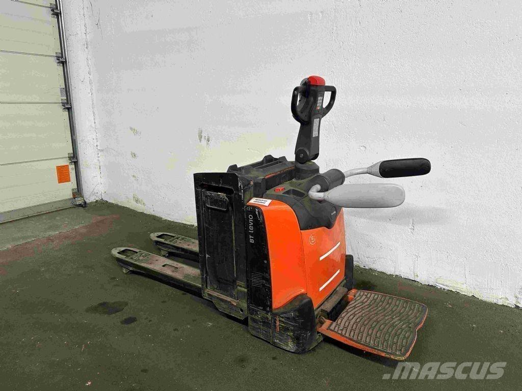 Toyota LPE 200 Lavansiirtotrukit
