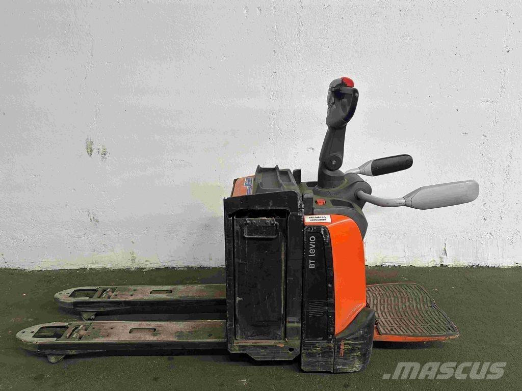 Toyota LPE 200 Lavansiirtotrukit