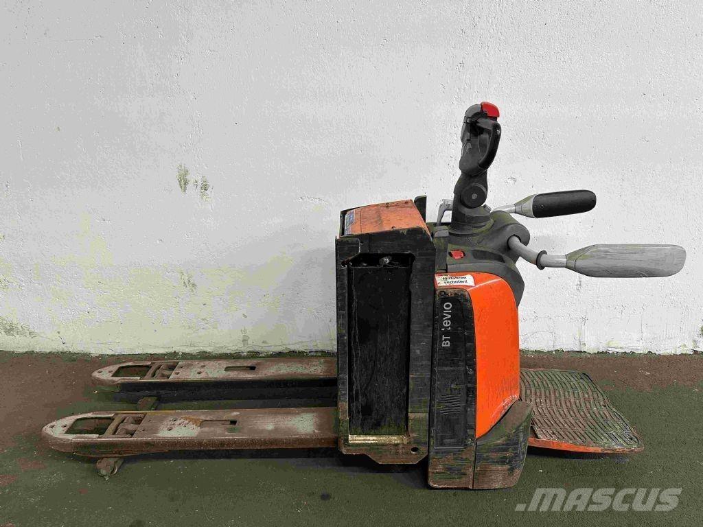 Toyota LPE 200 Lavansiirtotrukit